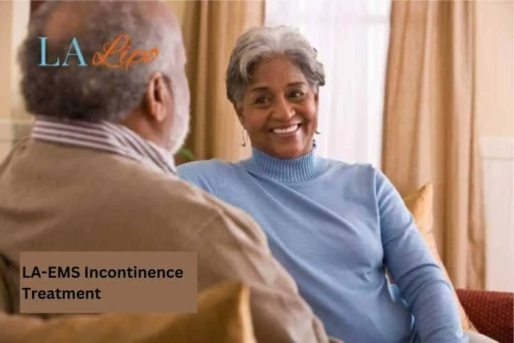 Couple sat smiling at each other - LA-EMS treatment Greater London (Croydon)