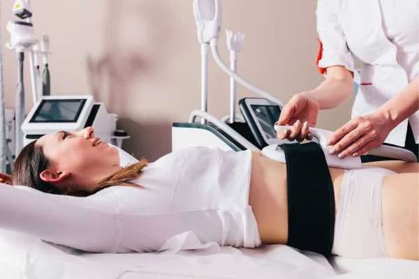 woman having body sculpting to help improve her body image and her mental health Greater London (Croydon)